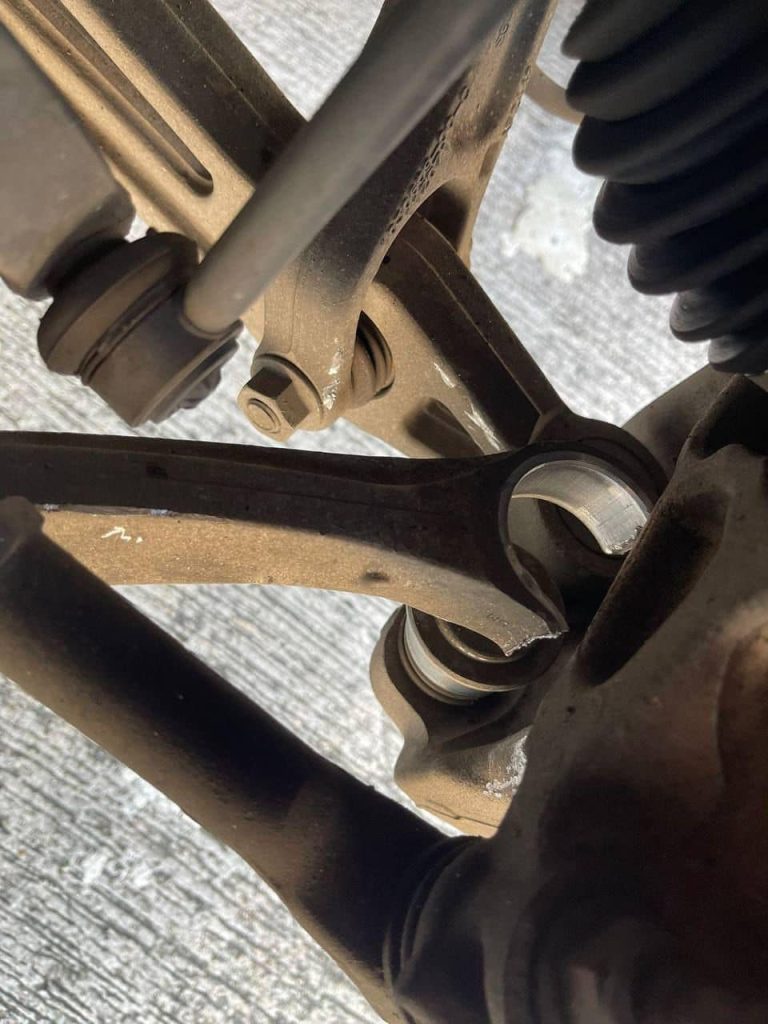 金屬疲勞導致搖臂斷