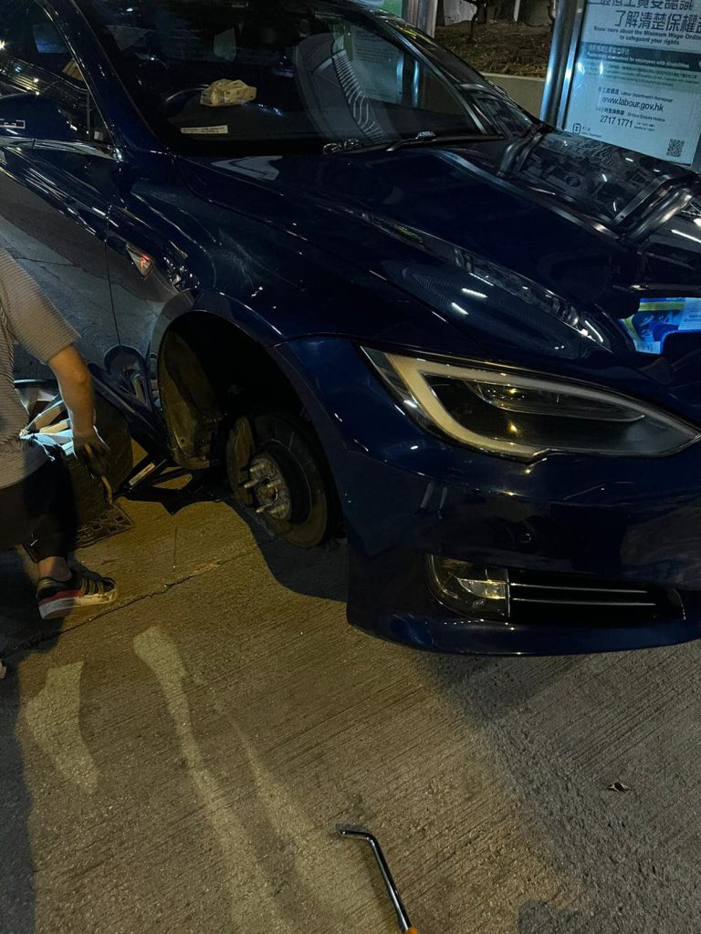 緊急支援, 路邊救車